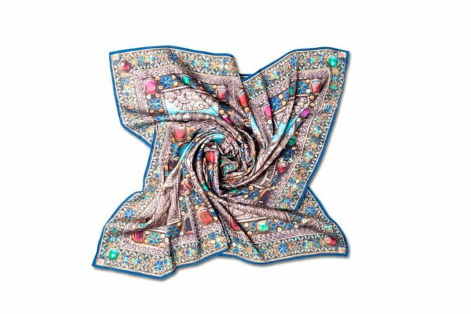 Scarf “Parzatumar”